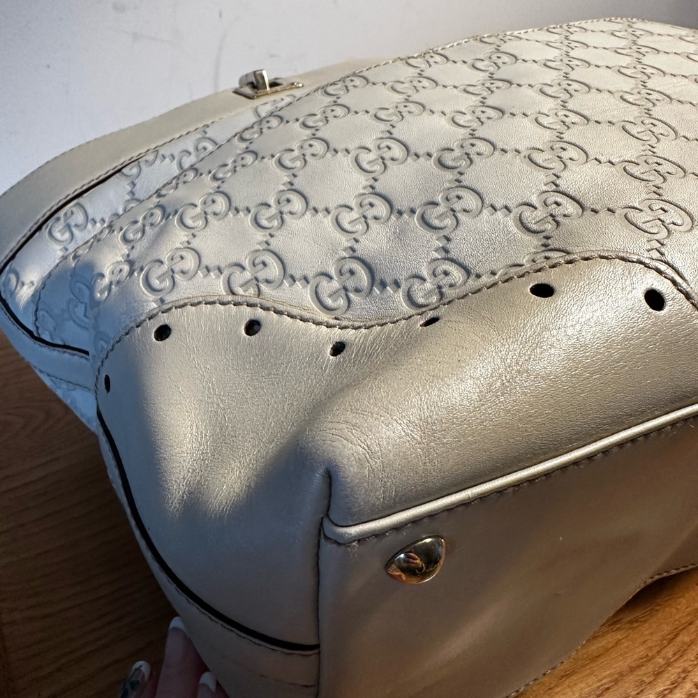 Gucci Cream Leather Punch Tote - Picture 10 of 13